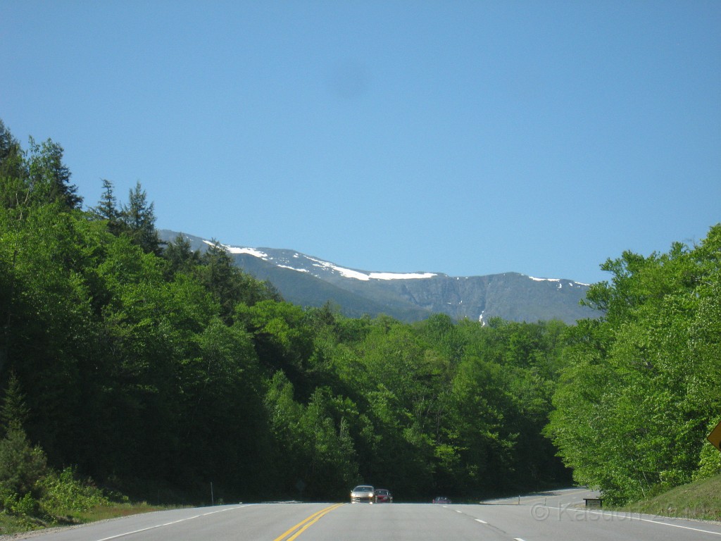 Mt Washington NH 2010 0125.jpg - Mt Washington NH. On May 23 2010 drove the road to the summit. Looked at the views, took some pictures, and drove back down.